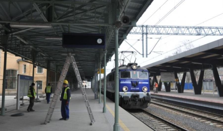 Toruń Główny przed oficjalnym otwarciem Toruń Główny przed oficjalnym otwarciem