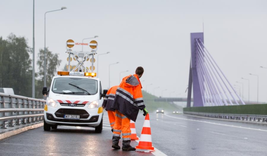 FBSerwis zadba o kolejne drogi w woj. śląskim FBSerwis zadba o kolejne drogi w woj. śląskim