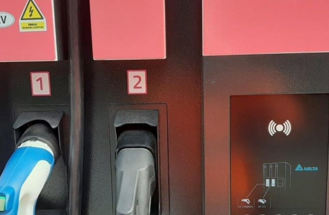 W tym roku przybędzie 38 stacji ładowania elektryków przy dogach krajowych