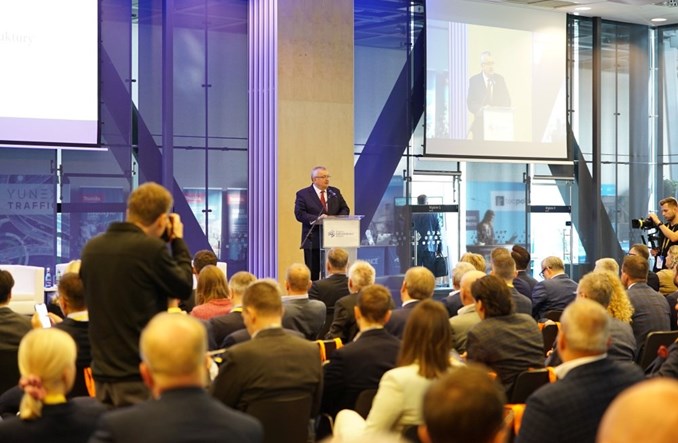 Andrzej Adamczyk otworzył XI Kongres Infrastruktury Polskiej