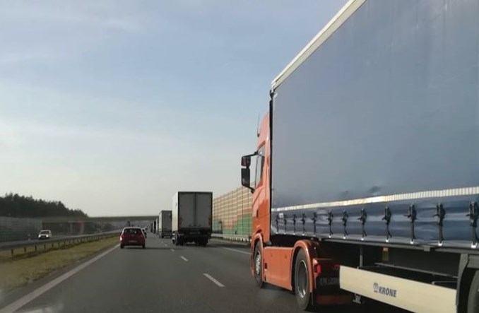 W transporcie drogowym pracowników przybywa szybciej niż w informatyce 