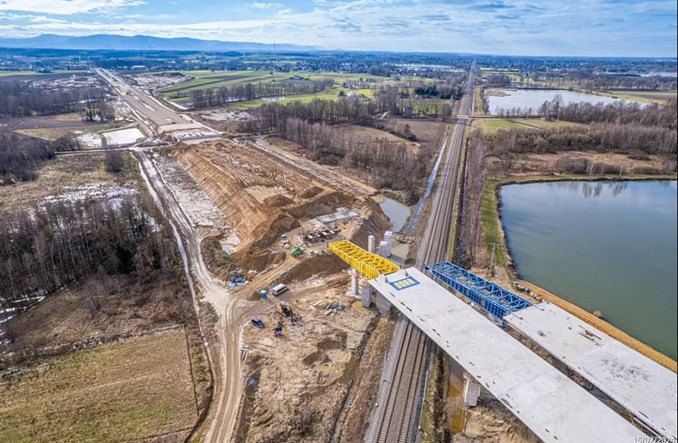 Oświęcim – Czechowice: Powstaje wiadukt nad drogą wojewódzką w Brzeszczach