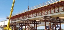 Rozbudowa mostu w Sandomierzu. Stalowa konstrukcja już zamontowana 