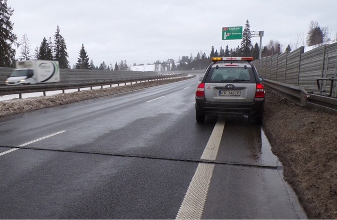 Przyczyny spękań na zakopiance nieznane 