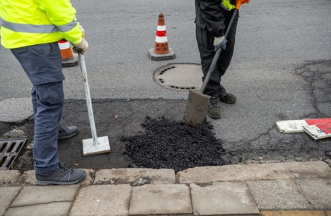 Zima zamroziła inwestycje drogowe. W Warszawie co najmniej kilkanaście zadań