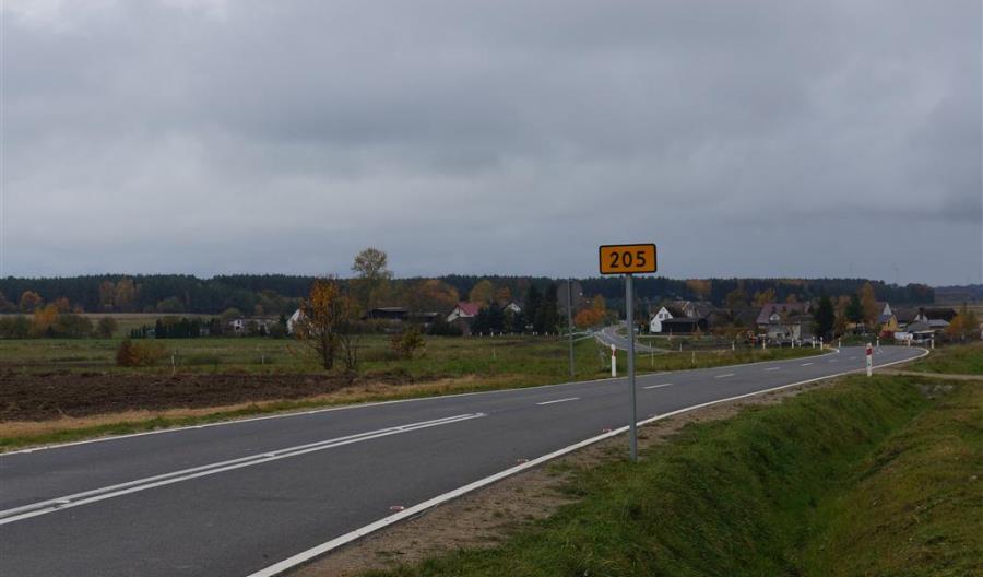 Zachodniopomorskie: Sześć ofert w przetargu na przebudowę DW-205 Zachodniopomorskie: Sześć ofert w przetargu na przebudowę DW-205