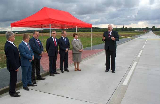 Opolskie: Nowa betonowa droga powiatowa 