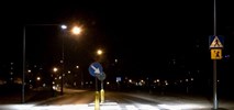 Warszawa: ZDM doświetla przejścia dla pieszych