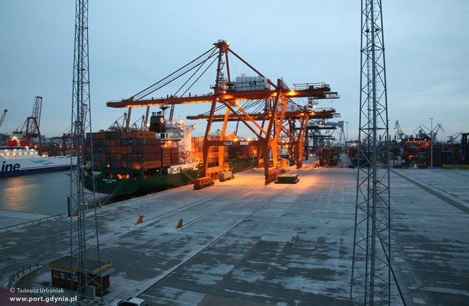 Port Gdynia w 2017 roku z obrotem towarów ponad 21 mln ton