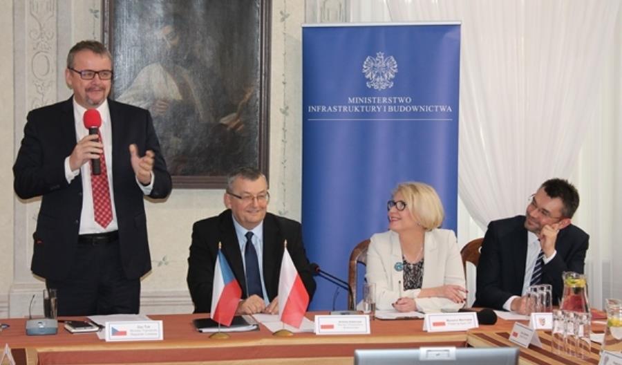 Wspólnie z Czechami chcemy rozwijać korytarze transportowe Wspólnie z Czechami chcemy rozwijać korytarze transportowe
