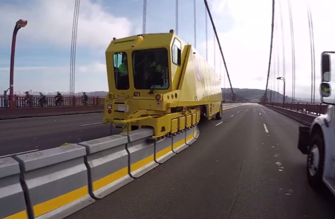 Dynamiczna zamiana pasa, czyli wielki suwak na moście Golden Gate