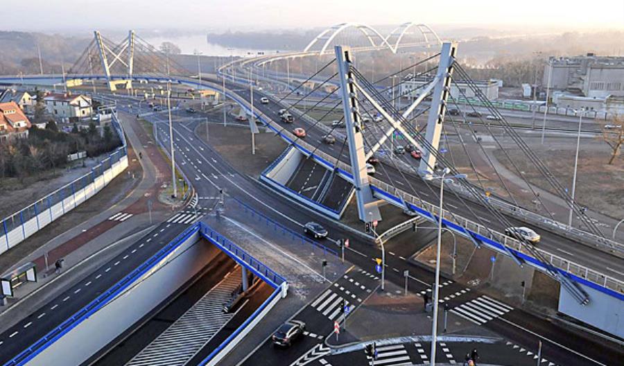 Toruń myśli nad trzecim mostem drogowym. Zleca koncepcję Toruń myśli nad trzecim mostem drogowym. Zleca koncepcję