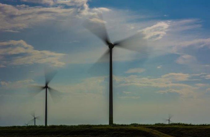Co dziesiąte euro w rachunku za prąd idzie na OZE