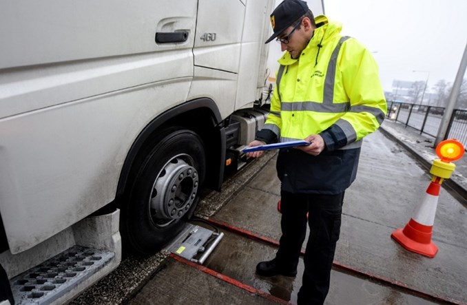 ZDM Warszawa kontroluje przeciążone pojazdy