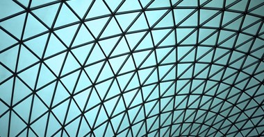 Smart Window, czyli okno, które naładuje telefon komórkowy