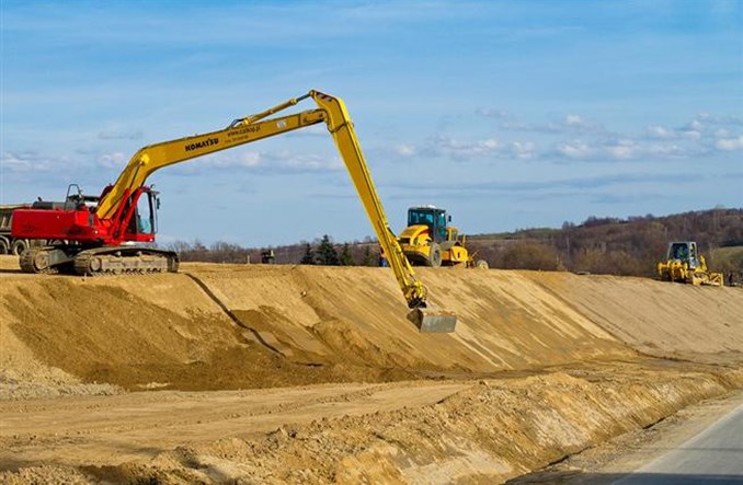 Szmit: Ok. 450 mln zł na podlaskie i warmińsko-mazurskie drogi krajowe 