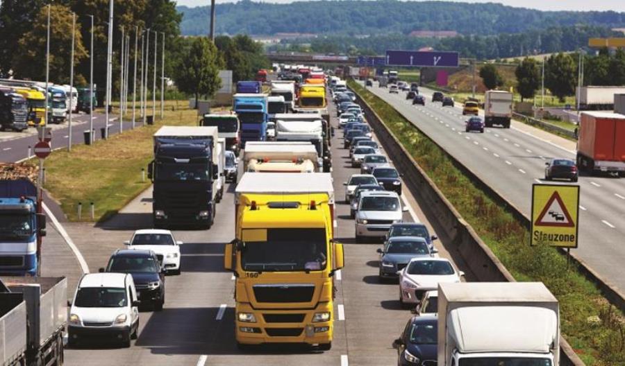 Niemcy chcą zarobić na zagranicznych kierowcach. Jest ostry sprzeciw UE Niemcy chcą zarobić na zagranicznych kierowcach. Jest ostry sprzeciw UE