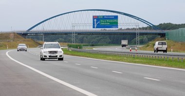 Latem umowy dot. A2 na wschód od Warszawy. Na kolejne odcinki poczekamy 