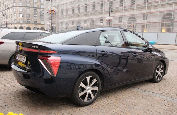 Wodór będzie napędzał także autobusy i ciężarówki