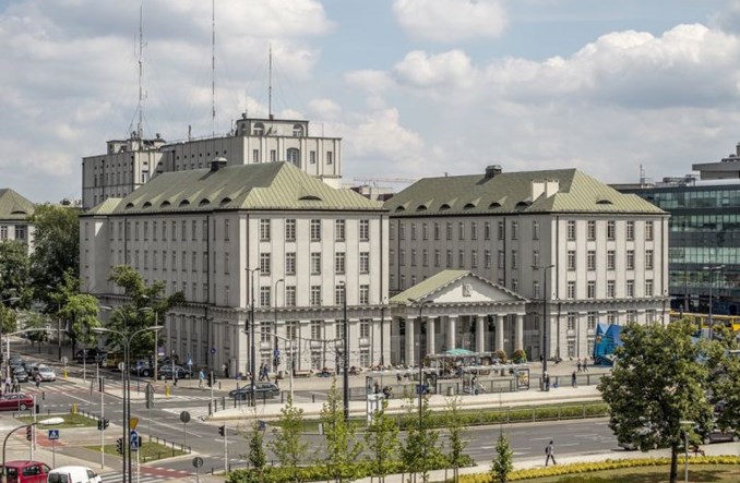 LOT, PKP i PLK pod nadzorem premiera. Tymczasowo?