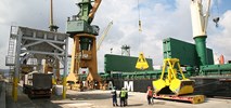 OT Port Gdynia obsługuje ogromny masowiec Mount Hope