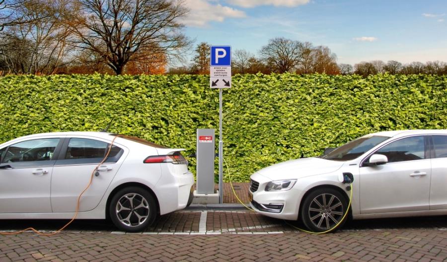 ORPA.PL: Liczba rejestracji samochodów elektrycznych w Europie systematycznie rośnie