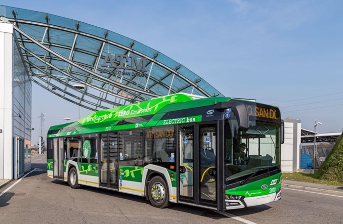 Solaris sprzedany! CAF kupił 100 proc. akcji, ale 35 proc. trafi do PFR!