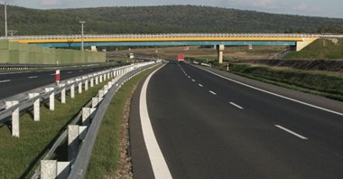 Czy niska cena i problemy na innych kontraktach wyrzucą TOTO z S61?