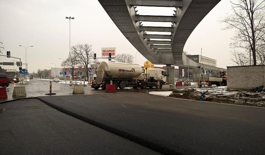 Warszawa: Na Żołnierskiej od dziś po nowym wiadukcie Warszawa: Na Żołnierskiej od dziś po nowym wiadukcie
