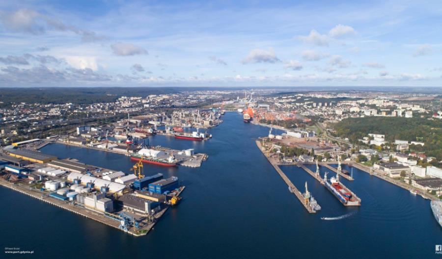 Port Gdynia z zatwierdzonym dofinansowaniem rozbudowy kolejowego dostępu Port Gdynia z zatwierdzonym dofinansowaniem rozbudowy kolejowego dostępu