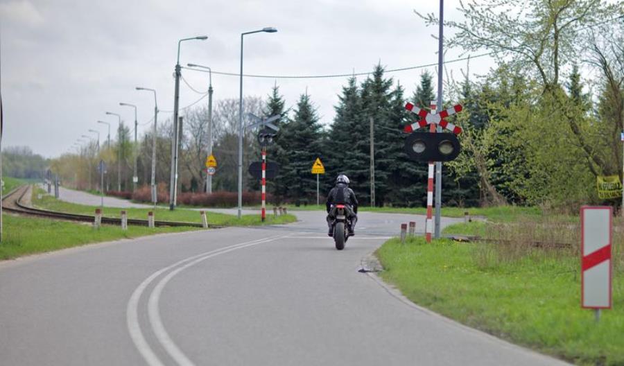 194 mln zł dla PKP PLK na poprawę skrzyżowań linii kolejowych z drogami 194 mln zł dla PKP PLK na poprawę skrzyżowań linii kolejowych z drogami