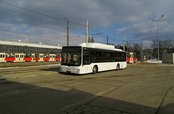 Duże opóźnienie MAN-a z autobusami dla Częstochowy