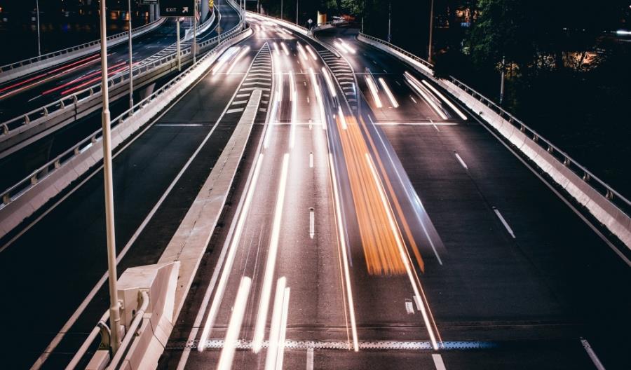 Firmy transportowe zmagają się z problemami cen paliw i zatorów płatniczych Firmy transportowe zmagają się z problemami cen paliw i zatorów płatniczych