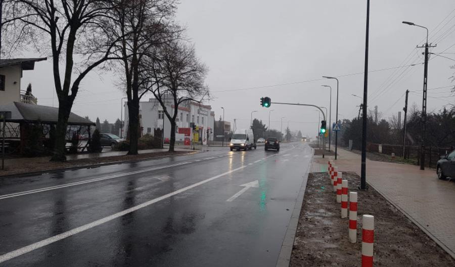 Łódzkie: Niebezpieczne skrzyżowanie w Błaszkach przebudowane Łódzkie: Niebezpieczne skrzyżowanie w Błaszkach przebudowane