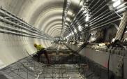 Metro na Wolę: Rozpoczął się montaż torowiska (zdjęcia)