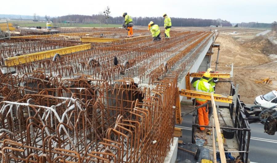 Siedem różnych odcinków S5. Różnice w postępie robót diametralne Siedem różnych odcinków S5. Różnice w postępie robót diametralne