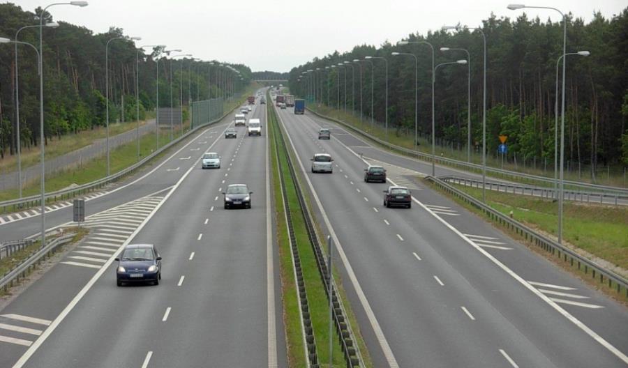 Jest decyzje środowiskowa dla drogi S12 i S74 na wschód od Piotrkowa Trybunalskiego Jest decyzje środowiskowa dla drogi S12 i S74 na wschód od Piotrkowa Trybunalskiego