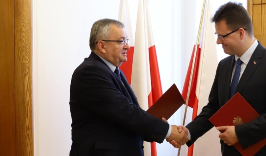 Wiceminister Andrzej Bittel Pełnomocnikiem Rządu ds. przeciwdziałania wykluczeniu komunikacyjnemu Wiceminister Andrzej Bittel Pełnomocnikiem Rządu ds. przeciwdziałania wykluczeniu komunikacyjnemu