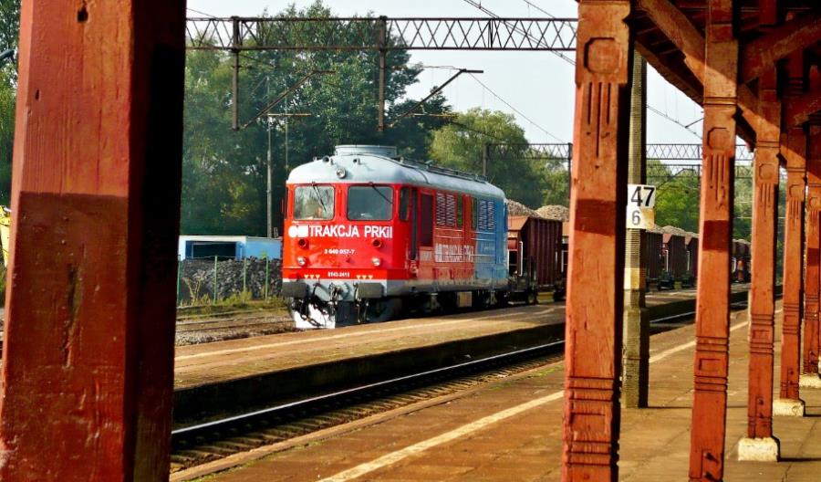 Trakcja PRKiI z finansowaniem pomostowym. Dziesiątki milionów złotych Trakcja PRKiI z finansowaniem pomostowym. Dziesiątki milionów złotych