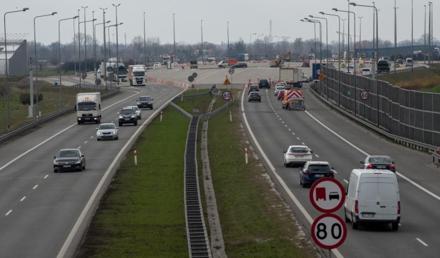 A2 pod Warszawą bez zwalniania. PPO Pruszków zlikwidowane A2 pod Warszawą bez zwalniania. PPO Pruszków zlikwidowane