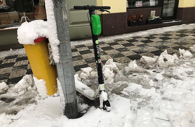 „Prawie gotowe” przepisy o e-hulajnogach wciąż tajne
