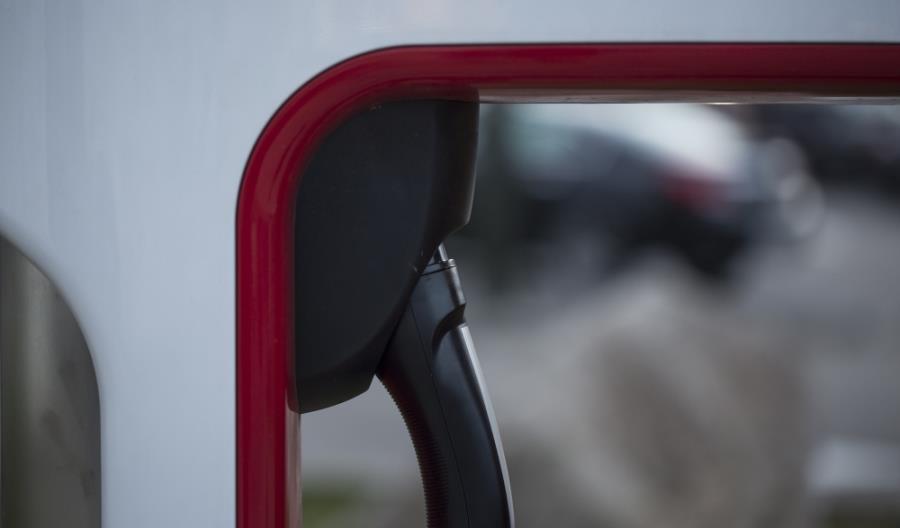 Rząd dopłaci do samochodów elektrycznych kosztujących do 125 tys. zł Rząd dopłaci do samochodów elektrycznych kosztujących do 125 tys. zł