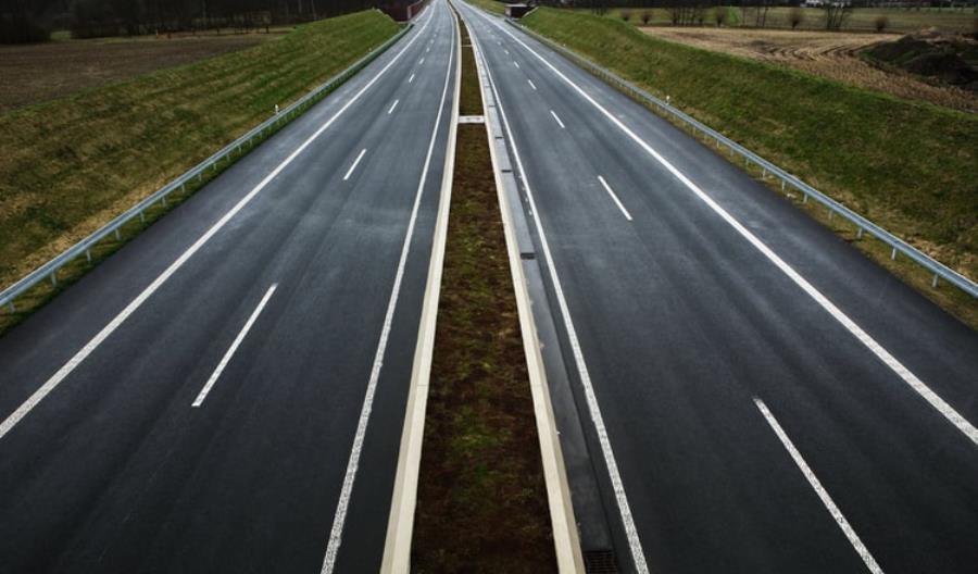 Ponad 215 mln zł na zadania drogowe w 8 województwach Ponad 215 mln zł na zadania drogowe w 8 województwach