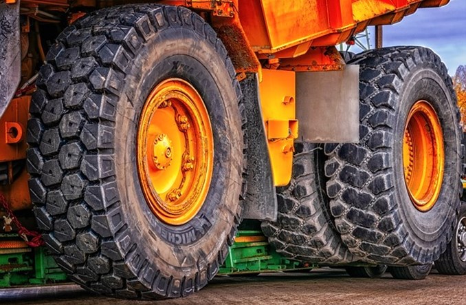 Zerwana umowa a wykluczenie wykonawcy z przetargu. Istotne orzeczenie