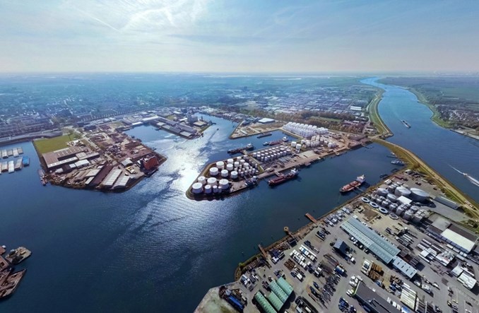Port Rotterdam ze spadkami w I półroczu i zapowiedzią inwestycji