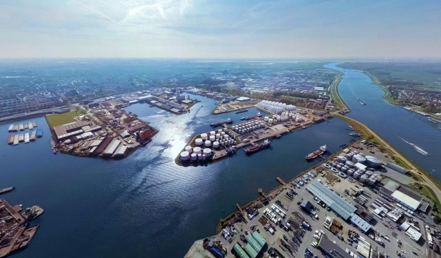 Port Rotterdam ze spadkami w I półroczu i zapowiedzią inwestycji Port Rotterdam ze spadkami w I półroczu i zapowiedzią inwestycji