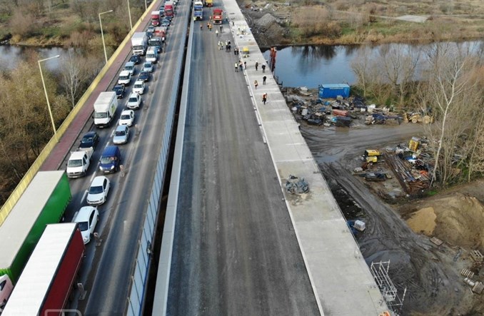 Most Lecha przejezdny, ale prace trwają nadal