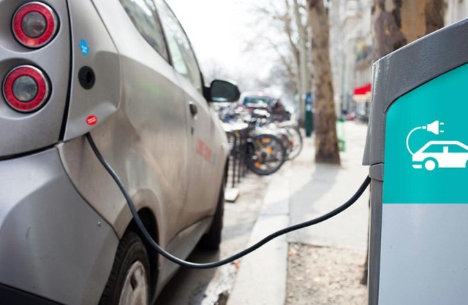  Poznań. W 2020 ma powstać 21 stacji ładowania samochodów elektrycznych 