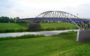 Opole. Podpory na moście przez Kanał Ulgi