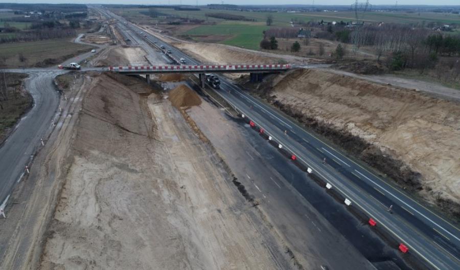 Będą burzyć wiadukty na DK-1 Radomsko-Kamieńsk. Droga będzie zamknięta Będą burzyć wiadukty na DK-1 Radomsko-Kamieńsk. Droga będzie zamknięta